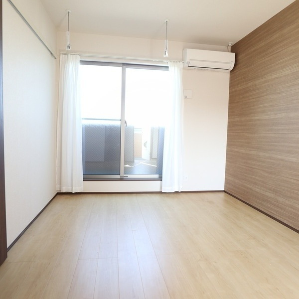 WITH　PLACE田戸台の居間・リビング|室内物干し付き♪