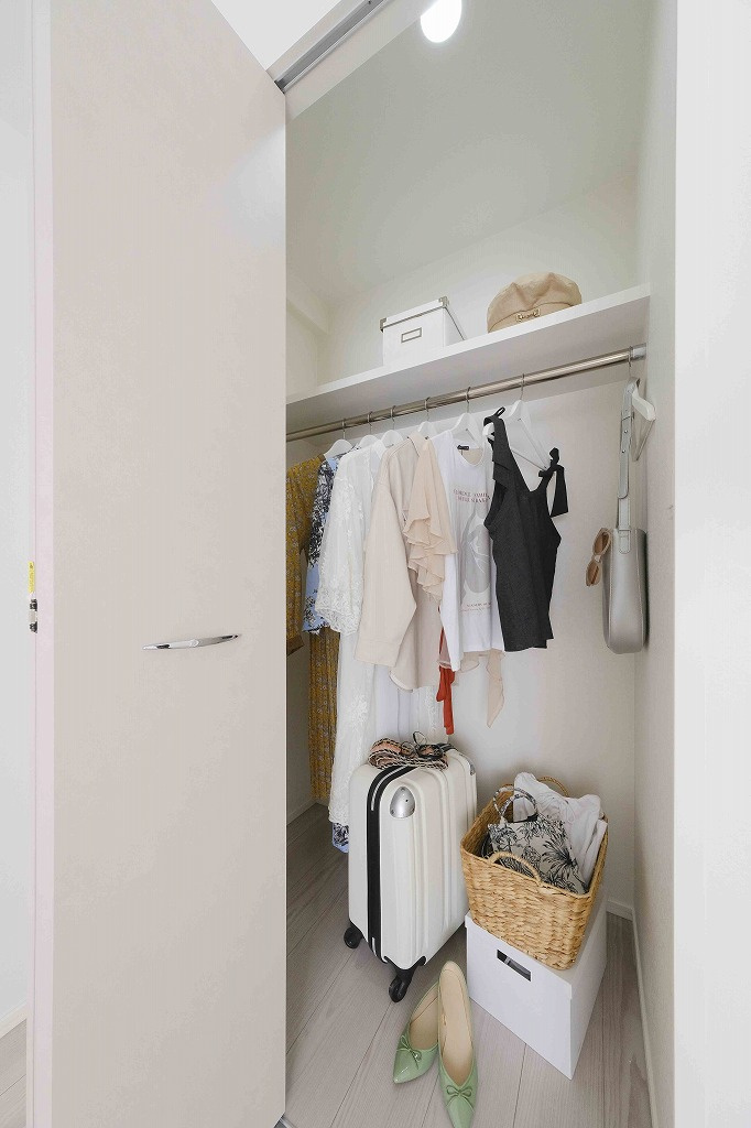 新品家具付きマンション港2(KaGood福岡)の収納|専用の収納スペースです