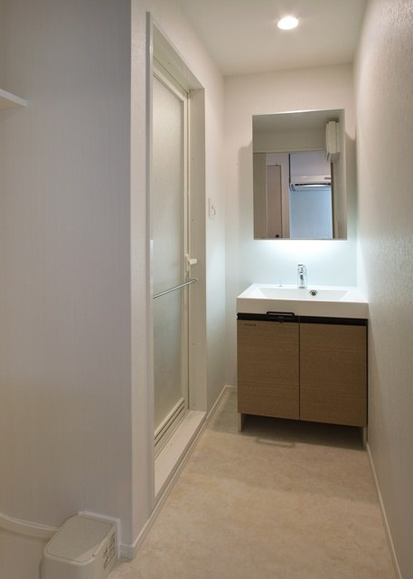 新品家具付きマンション美野島16(KaGood福岡)の居間・リビング|リビングです