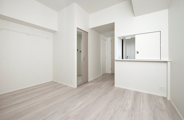 新品家具付きマンション築港本町10(KaGood福岡)の洋室|広々とした洋室です