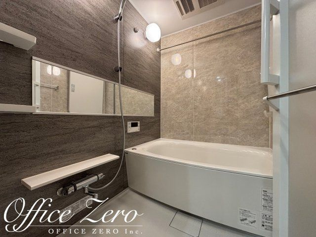 プレサンス名駅南ブリエの浴室