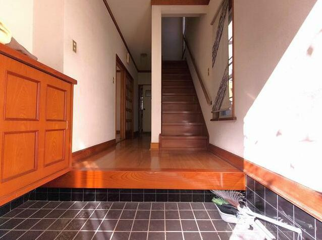 日立市宮田町1丁目　中古戸建の玄関