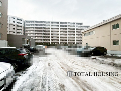 【駐車場】 | ファミール月寒 | 平面駐車場です。