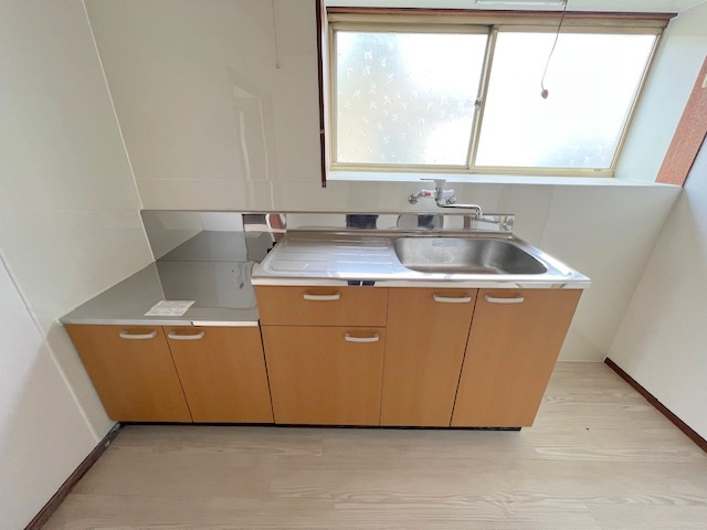 ◎茅ヶ崎市赤羽根　中古戸建のバルコニー|日当たりの良いバルコニーで洗濯物もよく乾きます☆