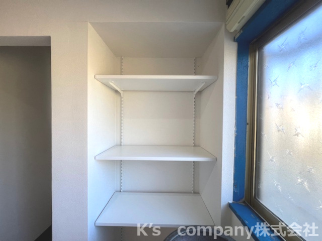 ◎茅ヶ崎市赤羽根　中古戸建のキッチン|収納もしっかりしたキッチンスペース♪