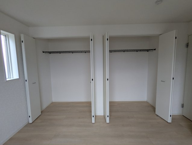 ひたちなか市磯崎町　第３の収納|各居室に収納スペースがあり、お部屋がすっきりとお使いいただけます。（同施工物件）