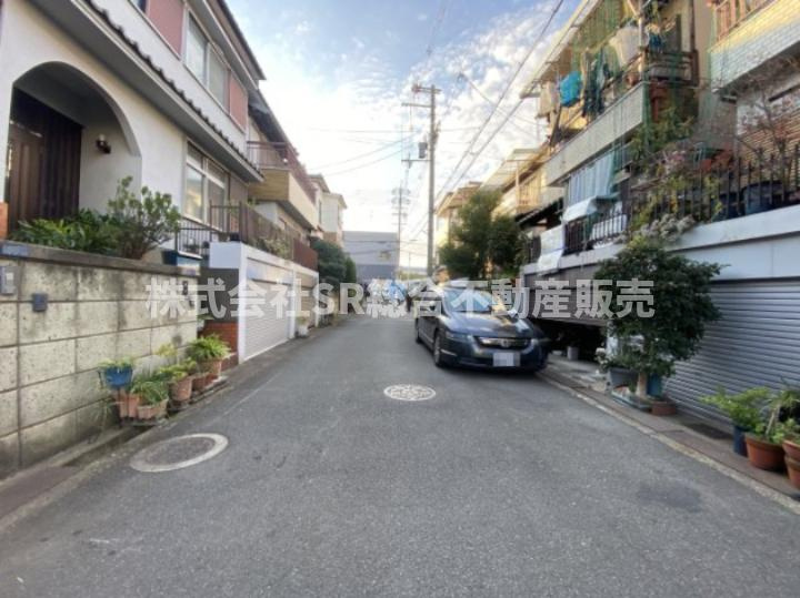 三島2丁目中古戸建の前面道路含む現地写真|前面道路含む現地写真です