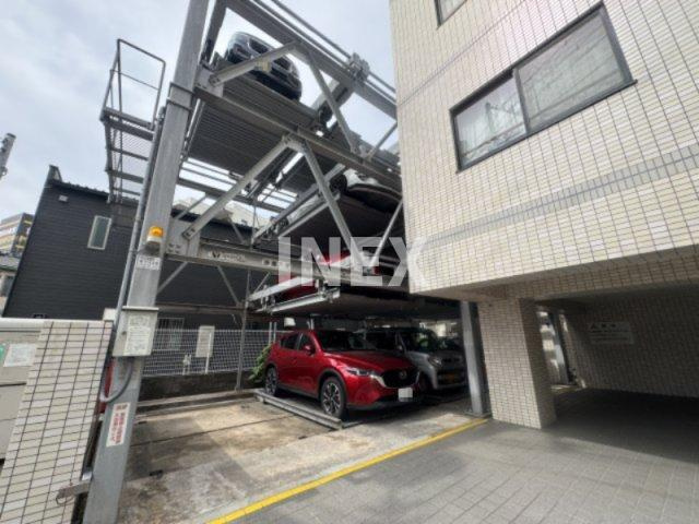 横浜市港北区大豆戸町の賃貸マンションの駐車場