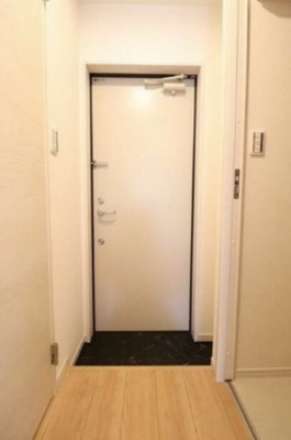 【玄関】 | ウェルスクエア千歳烏山