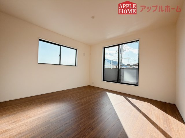 【新築住宅】深谷上柴町西第3 全1棟の洋室|２階居室は全室収納あり！たっぷりある収納活用でお部屋もキレイを保てます♪
