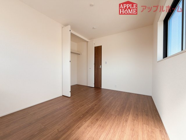 【新築住宅】深谷上柴町西第3 全1棟の洋室|２階居室は全室収納あり！たっぷりある収納活用でお部屋もキレイを保てます♪
