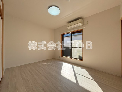 【洋室】 | ヴィラアライ成城 | 洋室6帖　バルコニー側