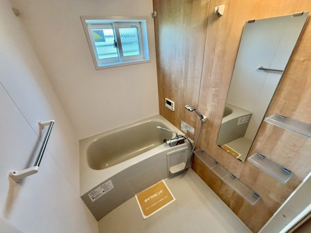 ラフィーネ亀山の浴室