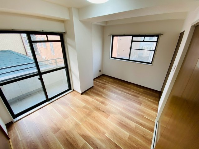 【寝室】 | 洋室①☆