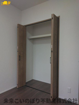 【収納】 | ライオンズシティ春日部 | たっぷり収納力のあるクローゼットです！
余計な家具を置かずに済みます！