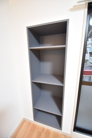 大阪市城東区蒲生４丁目の賃貸マンションの収納