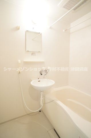 レジデンス津田沼Bの浴室