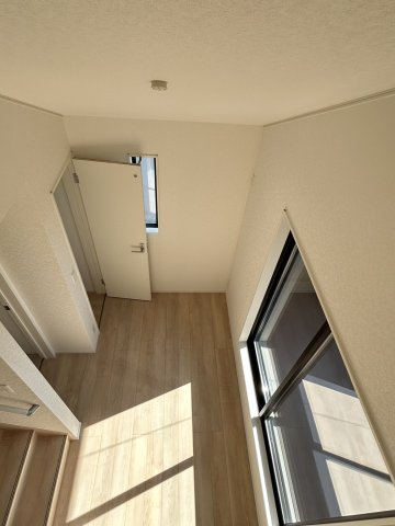 今治市北鳥生　2号棟の洋室|自分だけの空間を大切に育む、お子様の笑顔が溢れるお部屋になりそう。