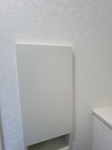 今治市北鳥生　2号棟のトイレ|清潔感のあるシンプルなデザインで、毎日の使い心地に配慮したトイレ。