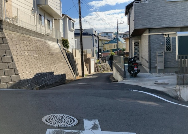【展望】 | 眺望を気にして物件を探す場合、前面に建物が建っていないか現地で確認しましょう！前面に建物があると景色はもちろん、日当たりや風通しにも影響が出てきます。住んだ時のことを想像しながら現地見学をしましょう。