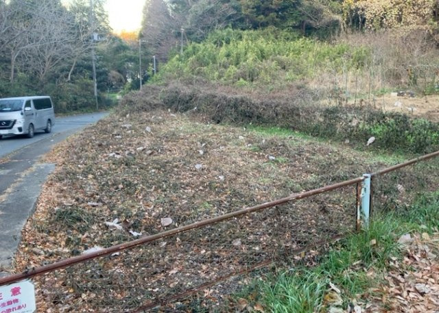 【外観】 | 土地の面積＝住宅面積ではありません。建ぺい率の問題などで、土地のある場所によって住宅を建てられる面積は限られています。高さもしかり、「土地」という言葉の中には、建築条件も含まれると考えておきましょう。