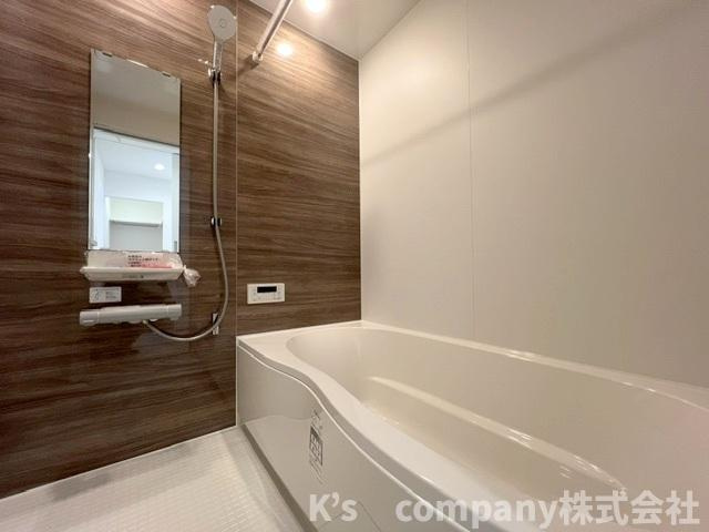 茅ヶ崎市みずき2丁目　新築戸建の浴室|アクセントパネルが落ち着いた印象の心地の良い浴室スペース◇