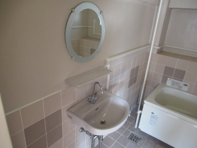 松が丘住宅の洗面所