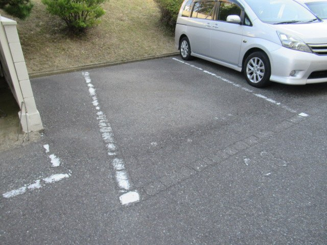 松が丘住宅の駐車場
