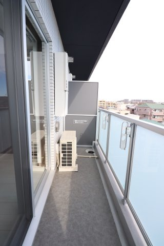 GENOVIA中野島のバルコニー