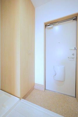 【玄関】 | スカイガーデン豊成