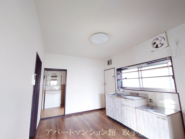 取手市谷中戸建の独立洗面台