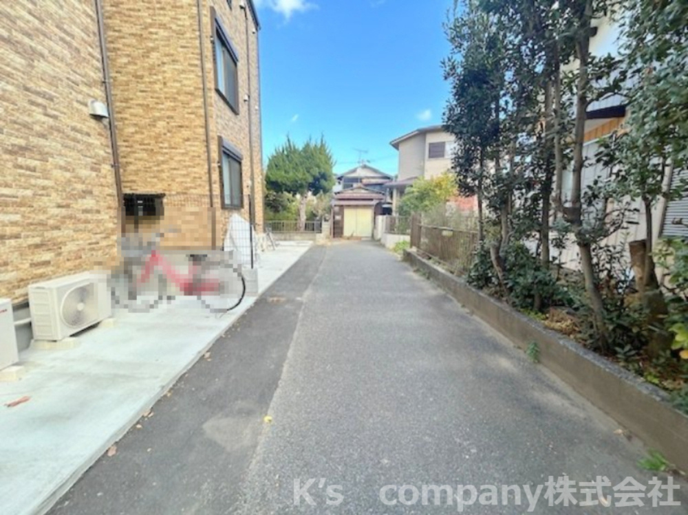 茅ヶ崎市共恵2丁目　建築条件なし　売地の前面道路含む現地写真|前面道路の様子です◇