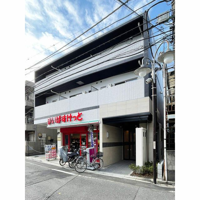 ＬＯＣ’Ｓ赤羽志茂