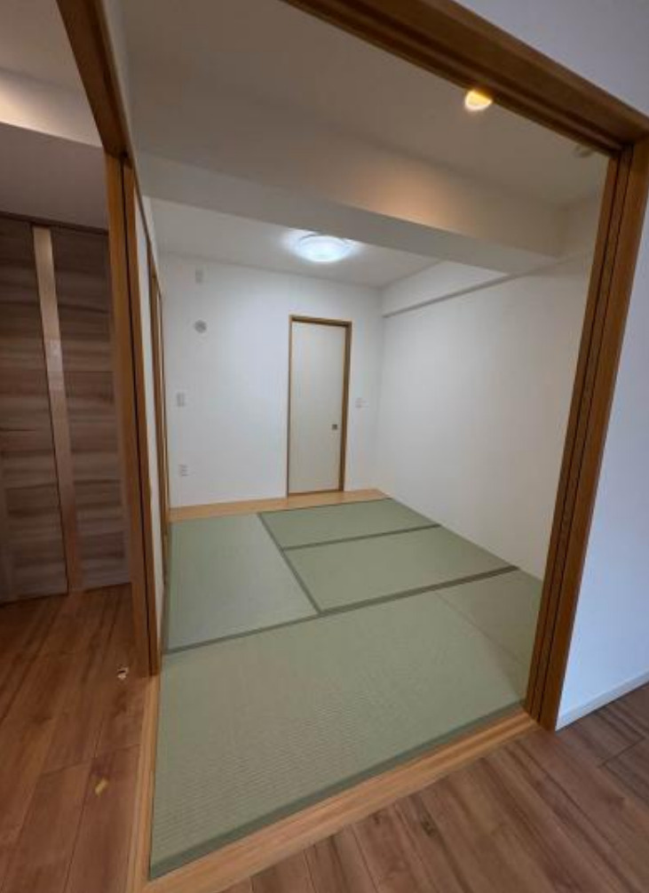 レーベンリヴァーレ横濱鶴ヶ峰ヒルズ【仲介手数料無料】の和室