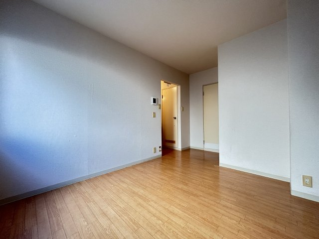 ボナール松ヶ丘の居間・リビング