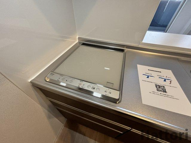 セレニテ江坂エクラのキッチン