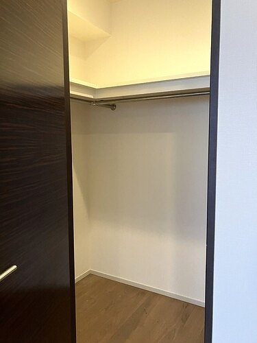 イクサージュ目黒の収納|洋室約5.0畳　ウォークインクロゼット　※内装前