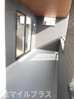 【バルコニー】 | 郡山市大槻町針生新築一戸建て2棟 | 開放的で明るい空間を演出してくれるバルコニーです