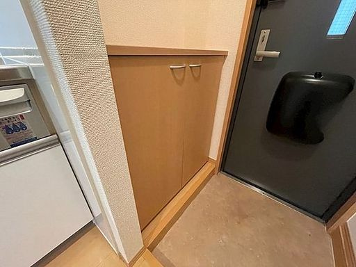 ロイヤルコート2の玄関