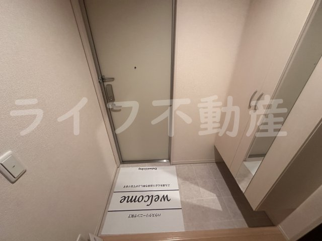 セジュール・ユイット西岩田の玄関