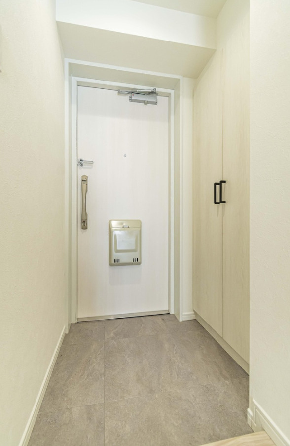 エンゼルハイム十日市場【仲介手数料無料】の玄関