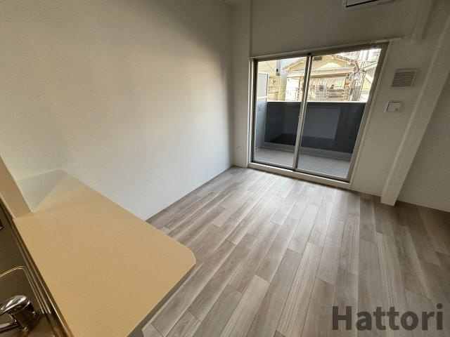 セレニテ江坂エクラの居間・リビング