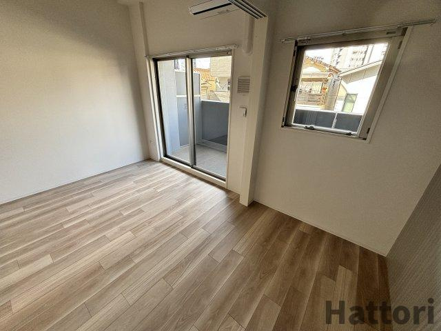 セレニテ江坂エクラの居間・リビング