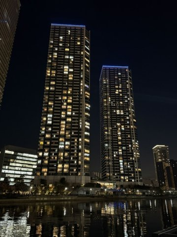 ドゥ・トゥール　WESTの外観