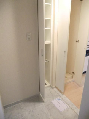 【玄関】 | グランフォース秋葉原