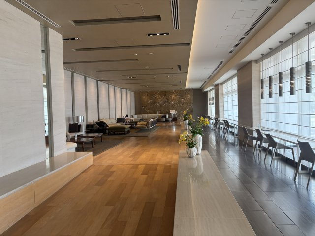 ガーデンビューラウンジ