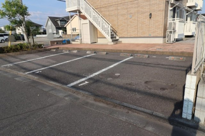 【駐車場】 | アヴェニュー・ワン | 駐車場