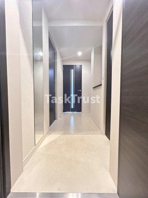 【玄関】 | Y's Court東梅田