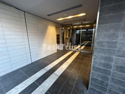 【エントランス】 | Y's Court東梅田