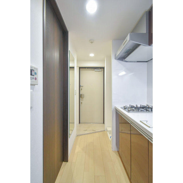 アーデンタワー本町イーストの玄関|シンプルで使いやすい玄関です